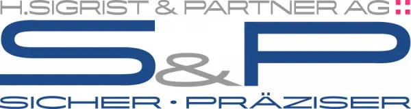 Logo von H. Sigrist & Partner AG mit den Buchstaben ‚S&P‘ in prominenter Darstellung. Die Farben Blau, Grau und leuchtendes Rot symbolisieren Sicherheit, Präzision und Schweizer Qualität. Das Schweizerkreuz ist subtil im Hintergrund integriert.